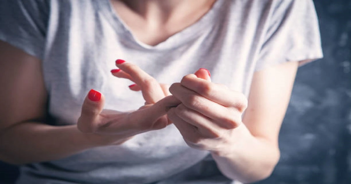 Why Do My Fingertips Go Numb?