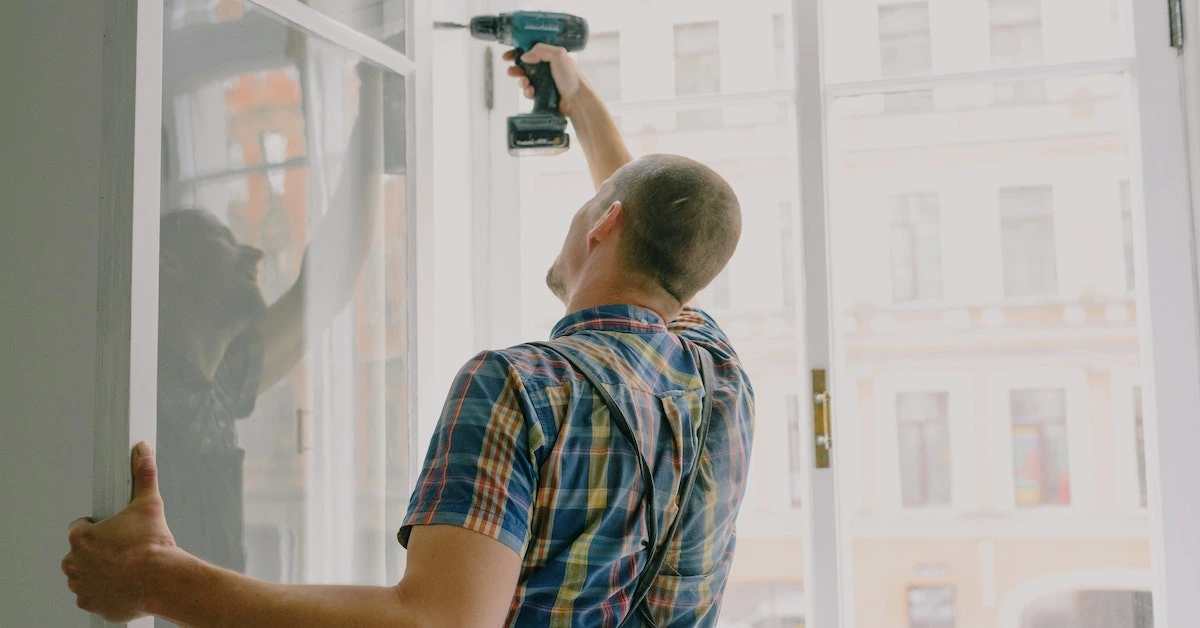 Do You Tip Window Installers?