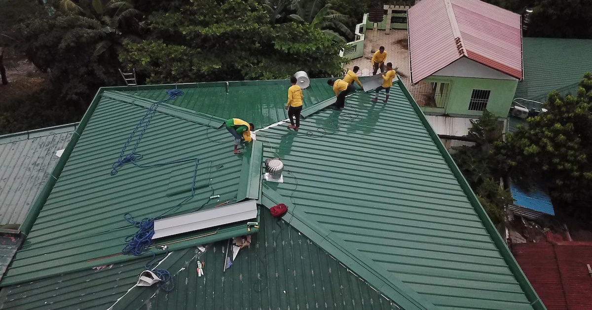 Do You Tip Roofers?