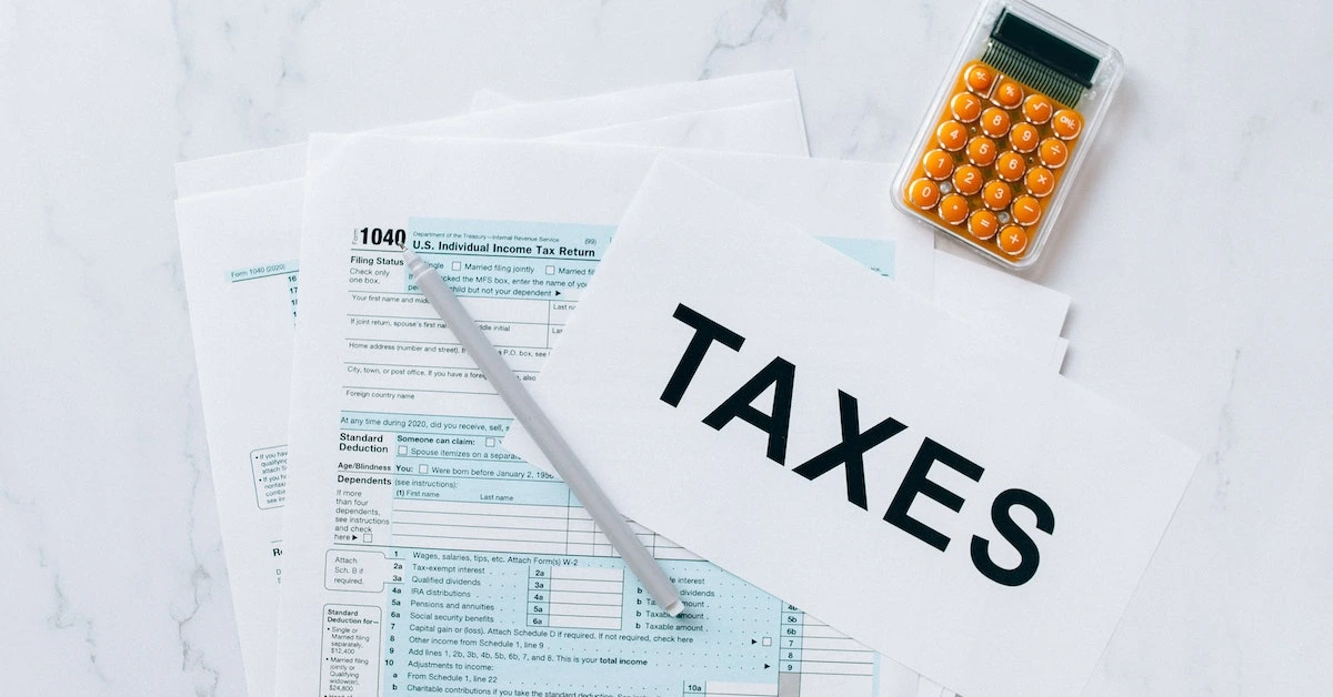 How Are Tips Taxed On A Paycheck?