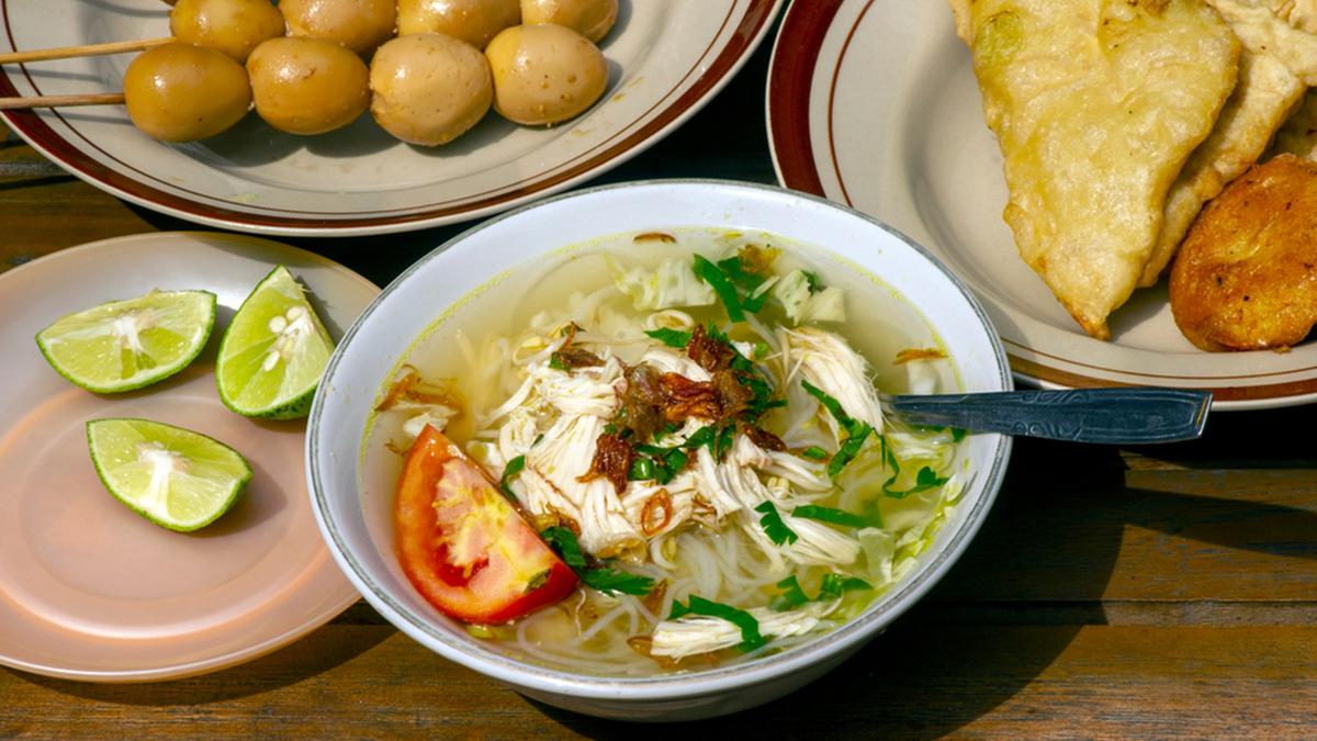 Resep Soto Ayam Kuah Bening Segar dan Harum