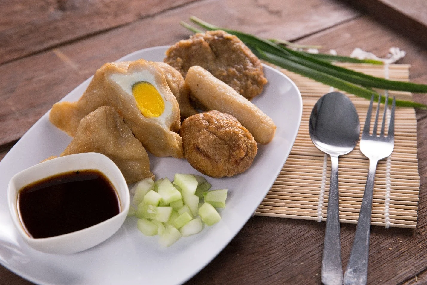 Cara Membuat Pempek Palembang dengan Cuko Khas